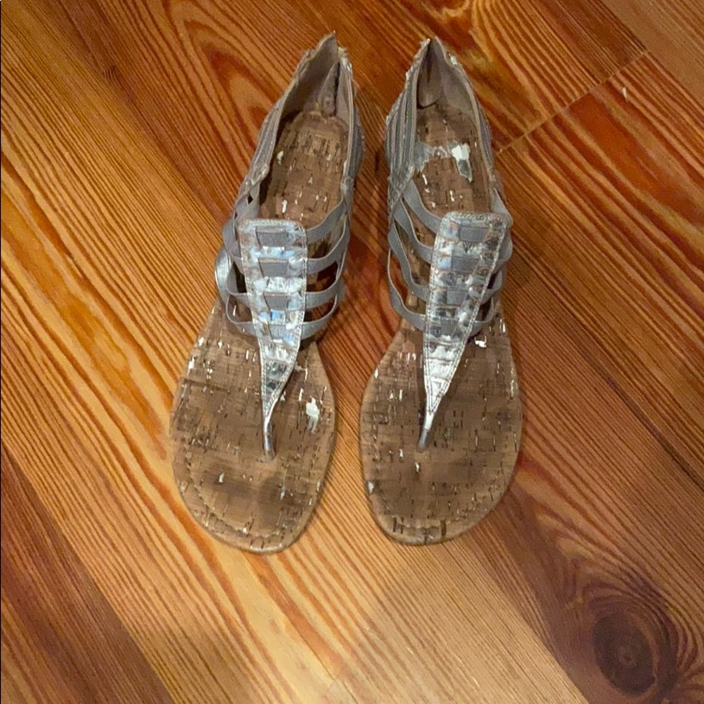 Donald J. Pliner silver gladiator sandal size 9.5